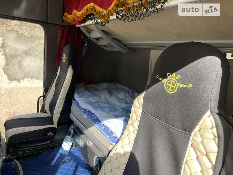 Тягач DAF XF 105 2009 в Лановцах