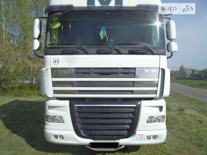 Тягач DAF XF 105 2011 в Черкасах