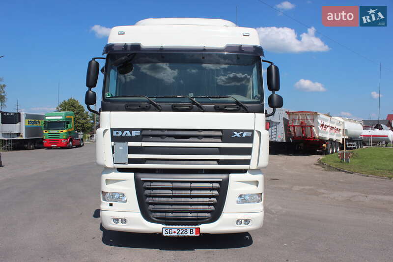 Тягач DAF XF 105 2011 в Хусте