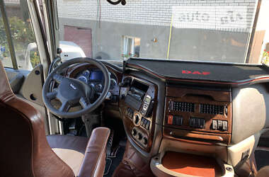 Тягач DAF XF 105 2010 в 