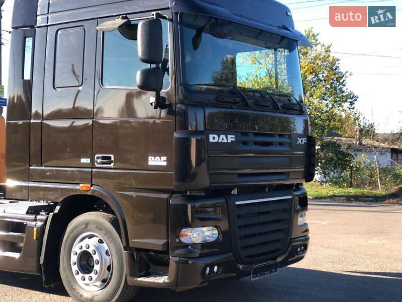 Тягач DAF XF 105 2012 в Ровно