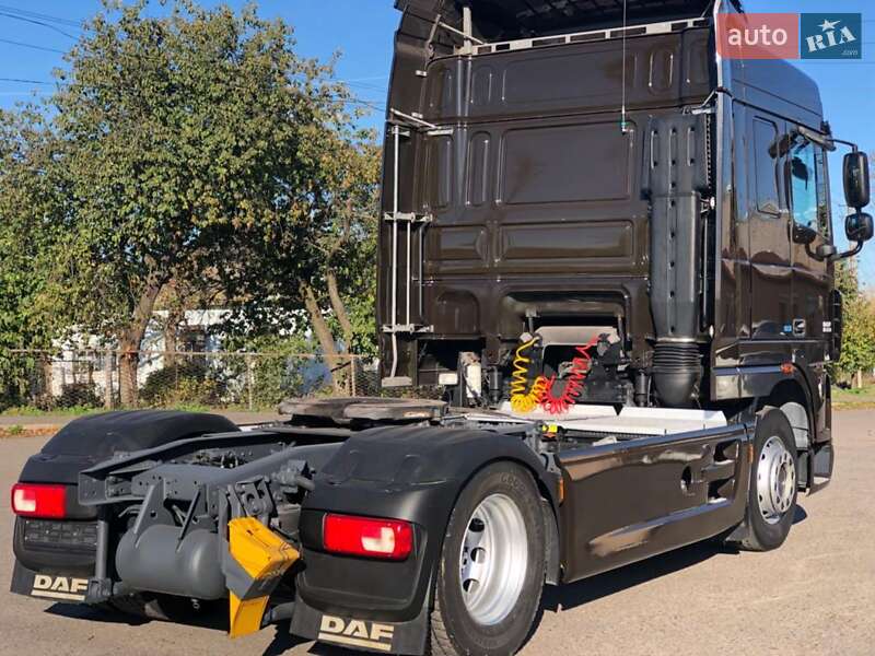 Тягач DAF XF 105 2012 в Ровно
