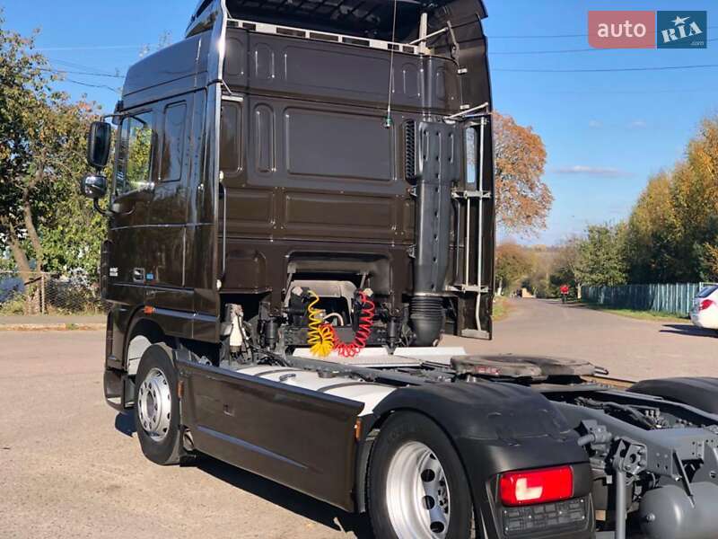 Тягач DAF XF 105 2012 в Ровно