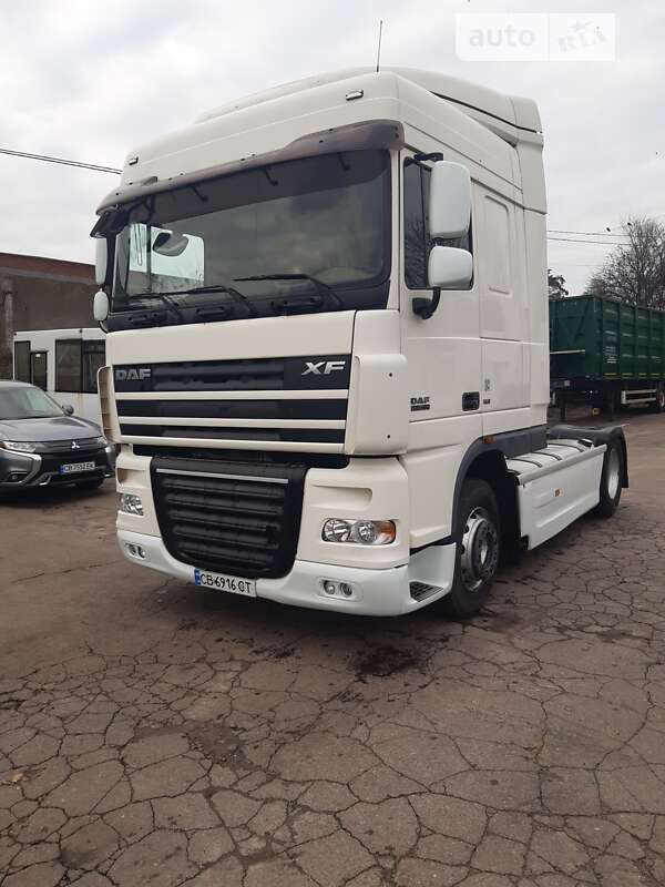 Тягач DAF XF 105 2009 в Чернігові