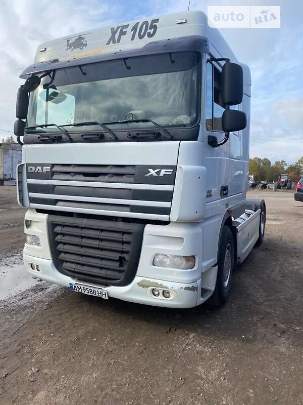 Тягач DAF XF 105 2011 в 