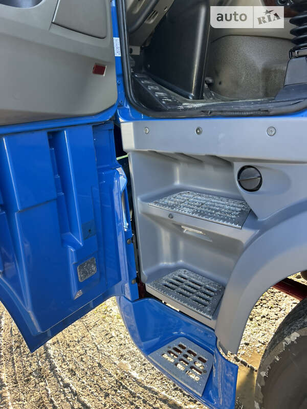 Тягач DAF XF 105 2012 в Черновцах