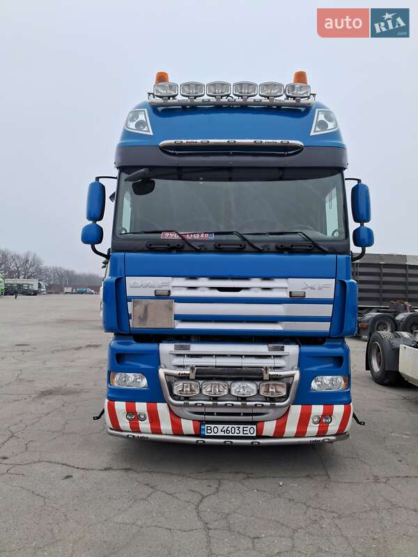 Тягач DAF XF 105 2010 в Днепре