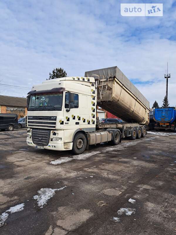 Тягач DAF XF 105 2010 в 