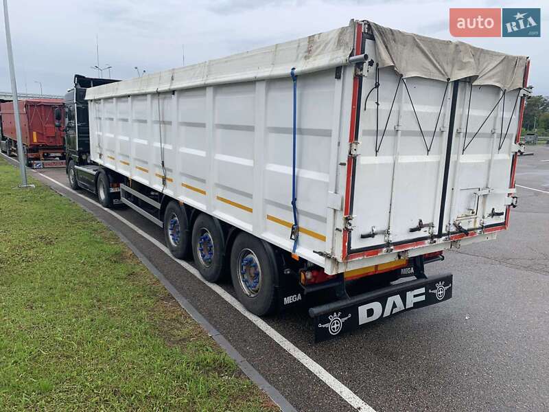 Зерновоз DAF XF 105 2010 в Сновске