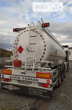 Бензовоз DAF XF 105 2009 в 