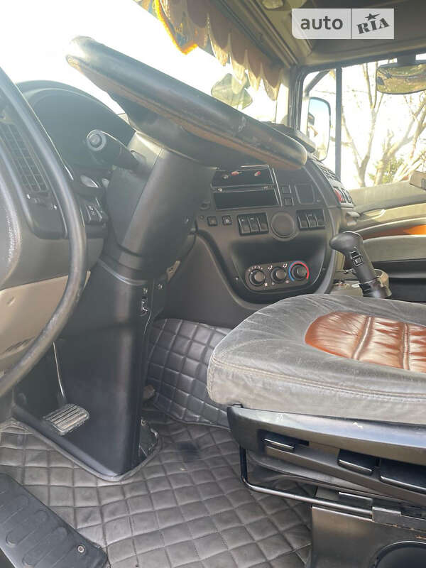 Тягач DAF XF 105 2011 в Ивано-Франковске