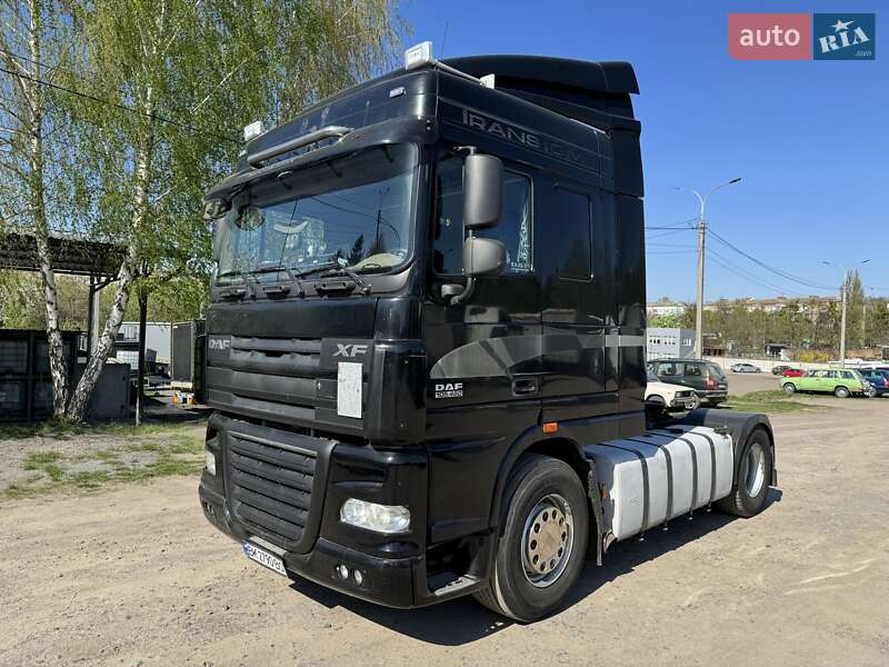 Тягач DAF XF 105 2011 в Ровно