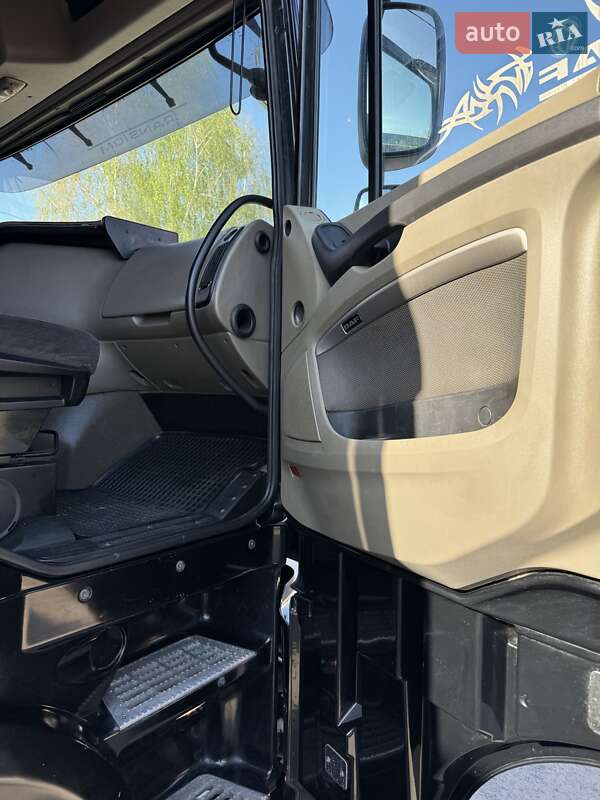 Тягач DAF XF 105 2011 в Ровно