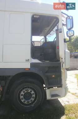 Тягач DAF XF 105 2009 в Чернигове