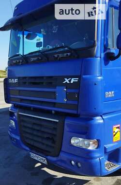 Тентований DAF XF 105 2006 в Чернівцях