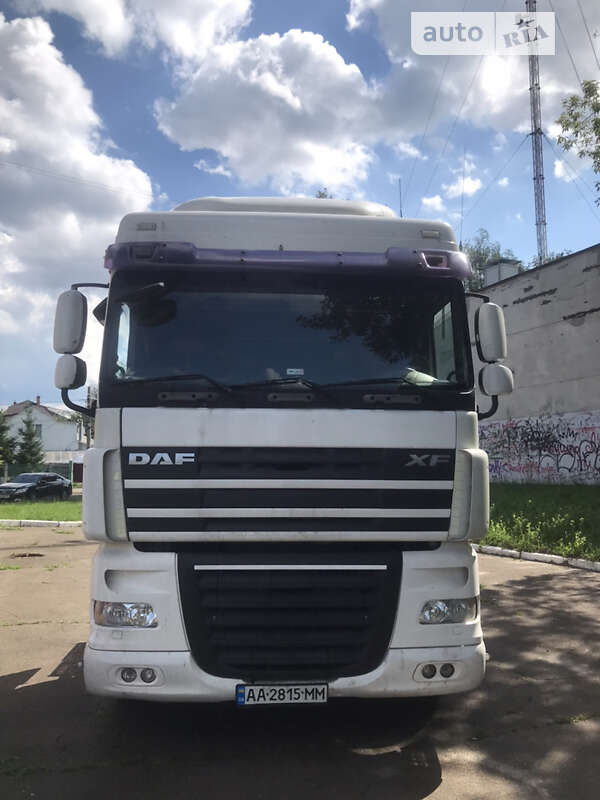 Тягач DAF XF 105 2007 в Киеве