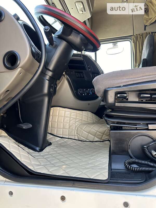 Тентований DAF XF 105 2011 в Запоріжжі