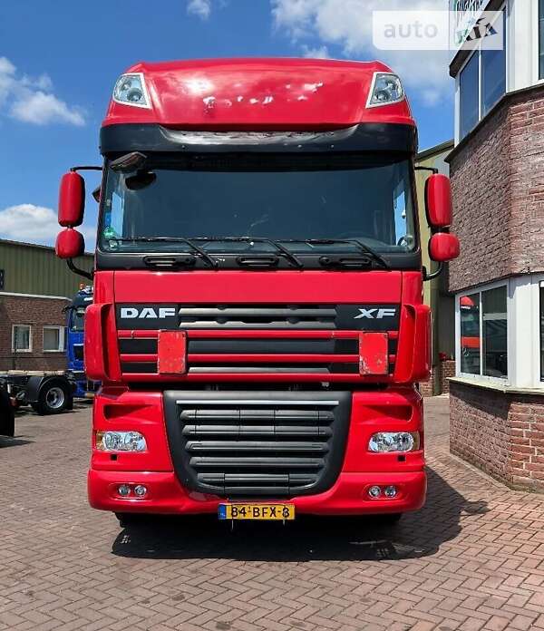 Тягач DAF XF 105 2013 в Запорожье