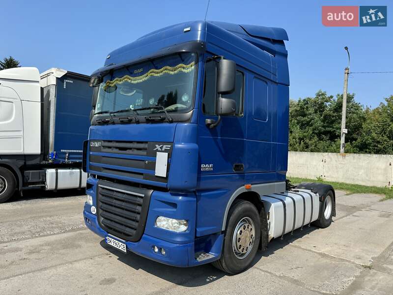 Тягач DAF XF 105 2014 в Ровно