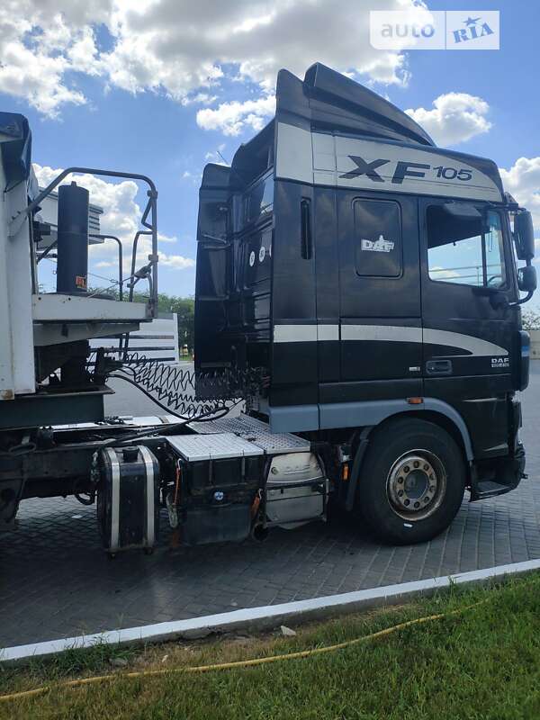 Тягач DAF XF 105 2007 в Одессе