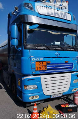 Бензовоз DAF XF 105 2008 в Киеве