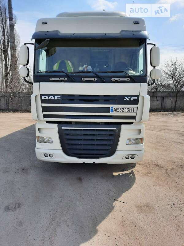 Тягач DAF XF 105 2008 в 