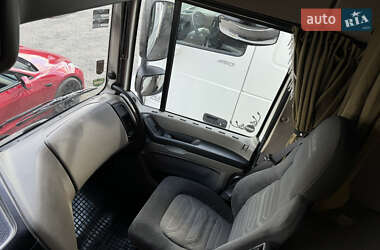 Тягач DAF XF 105 2011 в 