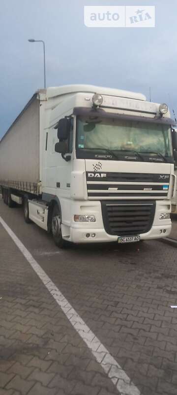 Тягач DAF XF 105 2009 в Львові