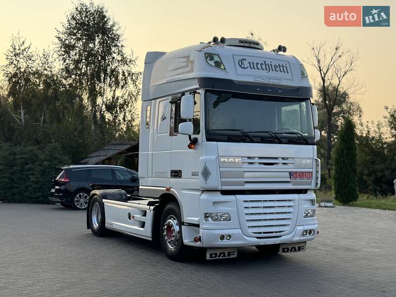 Тягач DAF XF 105 2013 в Дубні
