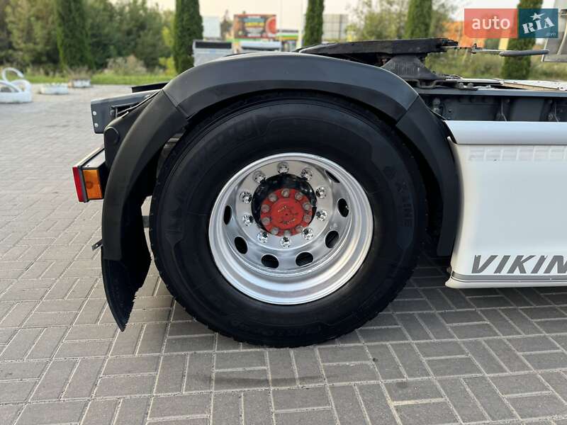 Тягач DAF XF 105 2013 в Дубні