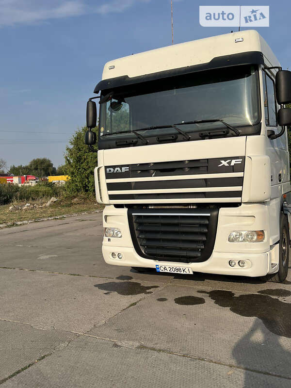 Тягач DAF XF 105 2011 в Умани
