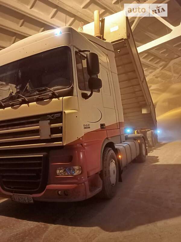 Зерновоз DAF XF 105 2007 в Сарнах фото Зерновоз DAF XF 105 2007 в Сарнах