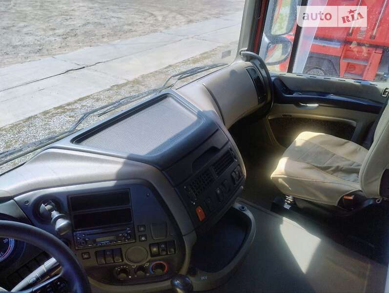 Тягач DAF XF 105 2007 в Чернигове