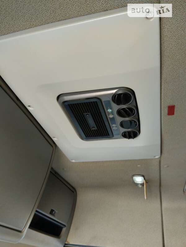 Тягач DAF XF 105 2011 в Яворове