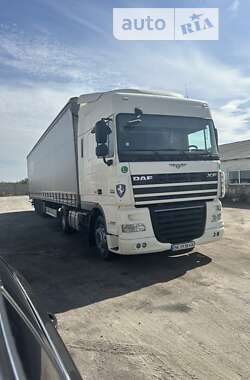 Тягач DAF XF 105 2013 в Сарнах