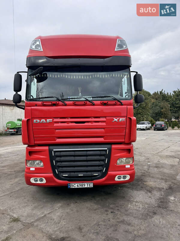 Тягач DAF XF 105 2008 в Львове