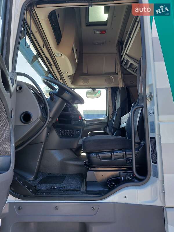 Тягач DAF XF 105 2015 в Киеве фото 15 Тягач DAF XF 105 2015 в Киеве