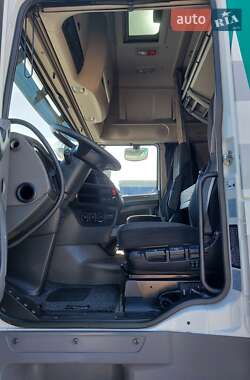 Тягач DAF XF 105 2015 в 