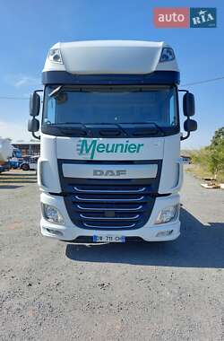 Тягач DAF XF 105 2015 в 