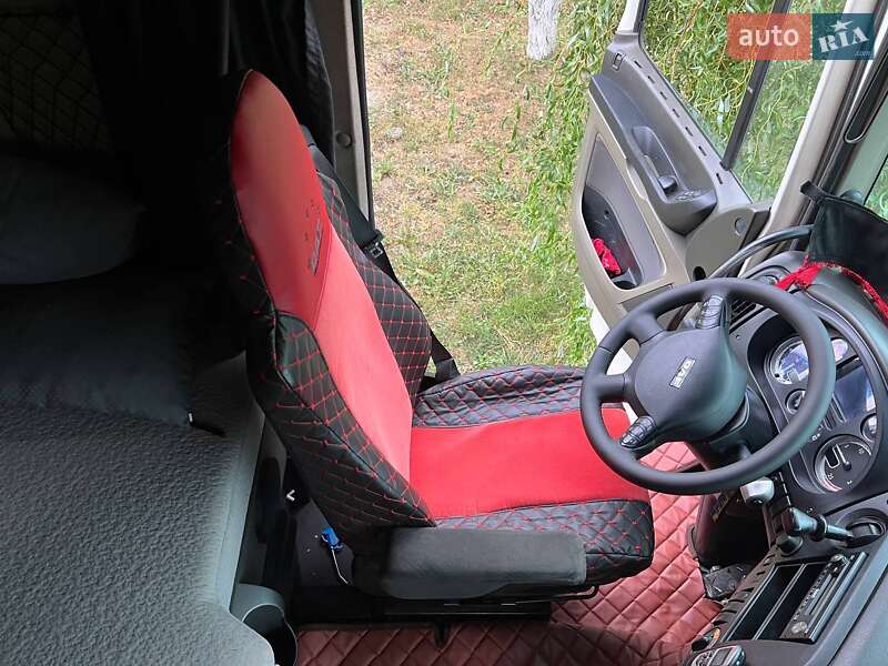 Тягач DAF XF 105 2011 в Луцке