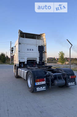 Тягач DAF XF 105 2012 в 