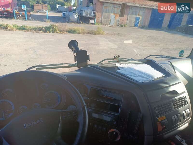 Тягач DAF XF 105 2007 в Заводском