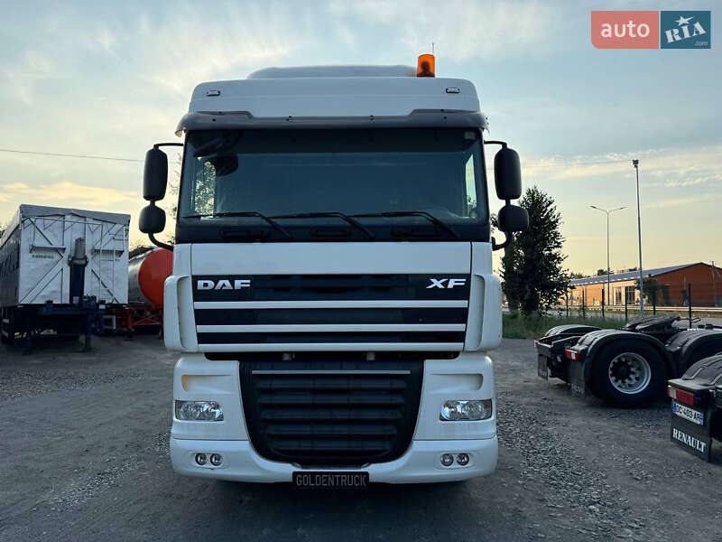 Тягач DAF XF 105 2012 в 