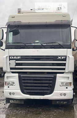 Тягач DAF XF 105 2007 в Черновцах