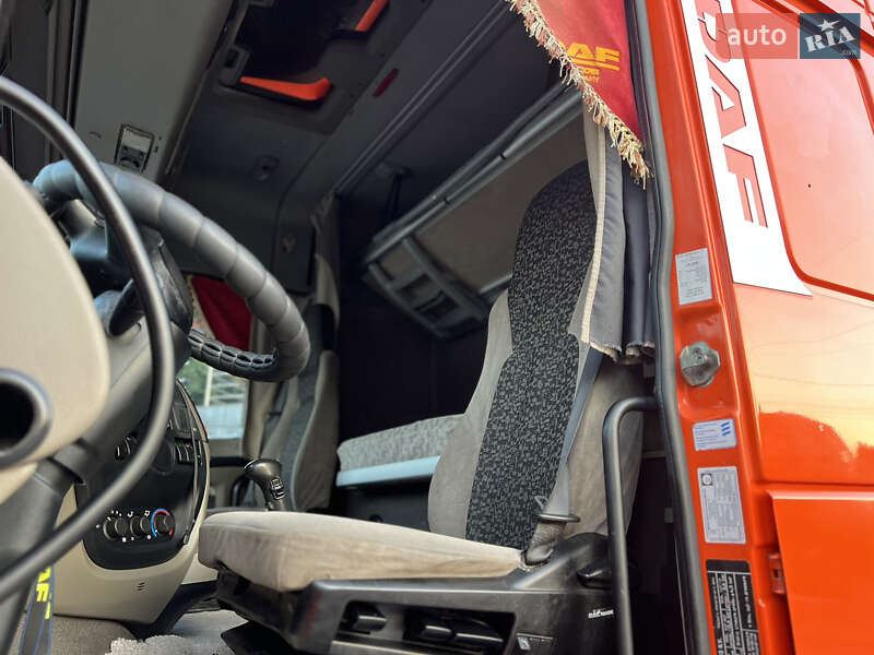 Тягач DAF XF 105 2007 в Ровно
