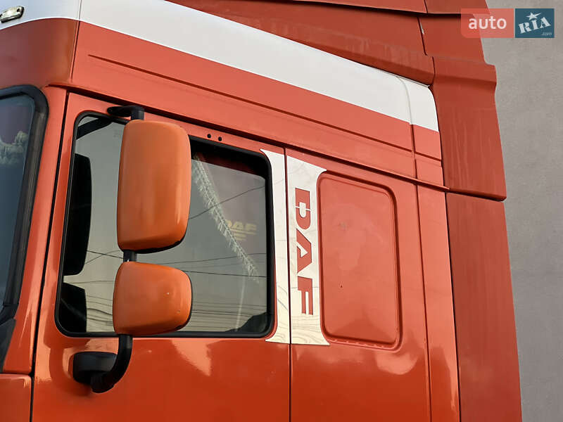 Тягач DAF XF 105 2007 в Ровно