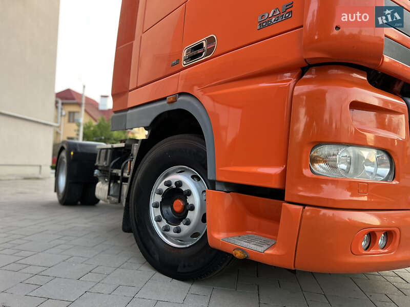 Тягач DAF XF 105 2007 в Ровно