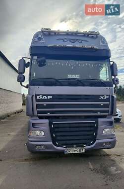 Тягач DAF XF 105 2010 в 