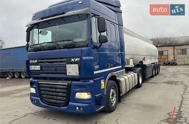 Тягач DAF XF 105 2012 в Ровно