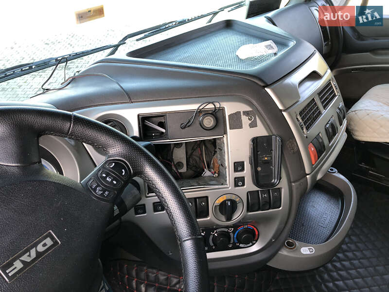 Тягач DAF XF 105 2011 в Луцке
